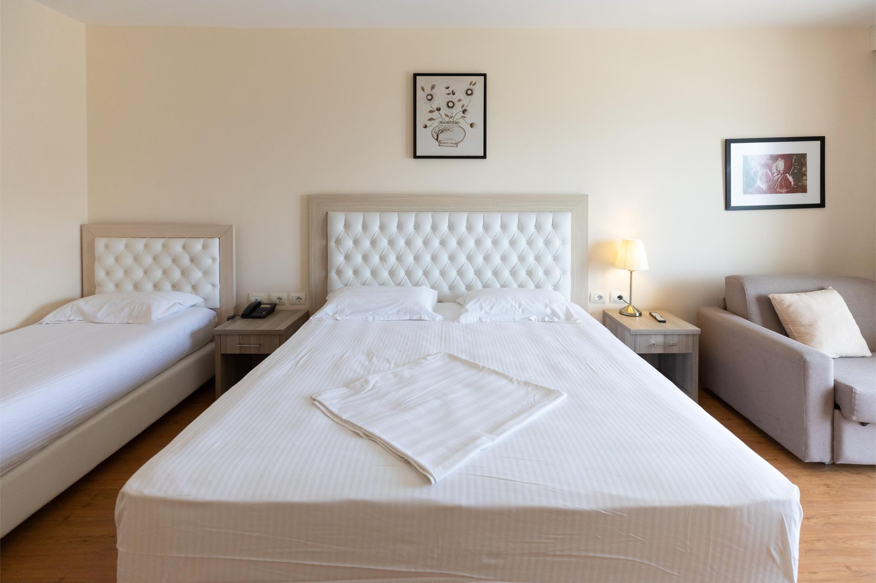 Bleart Hotel